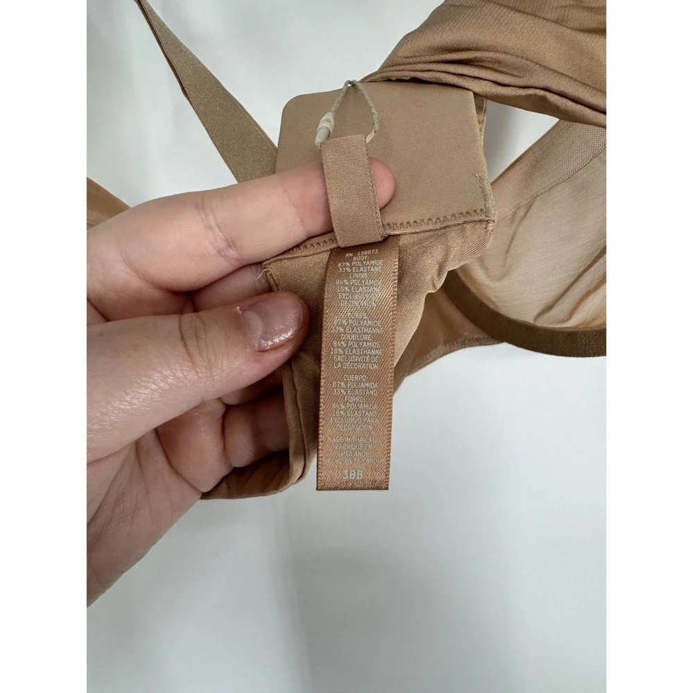 SKIMS No Show Molded Unlined Balconette Bra Womens 38B Clay Tan Beige Underwired